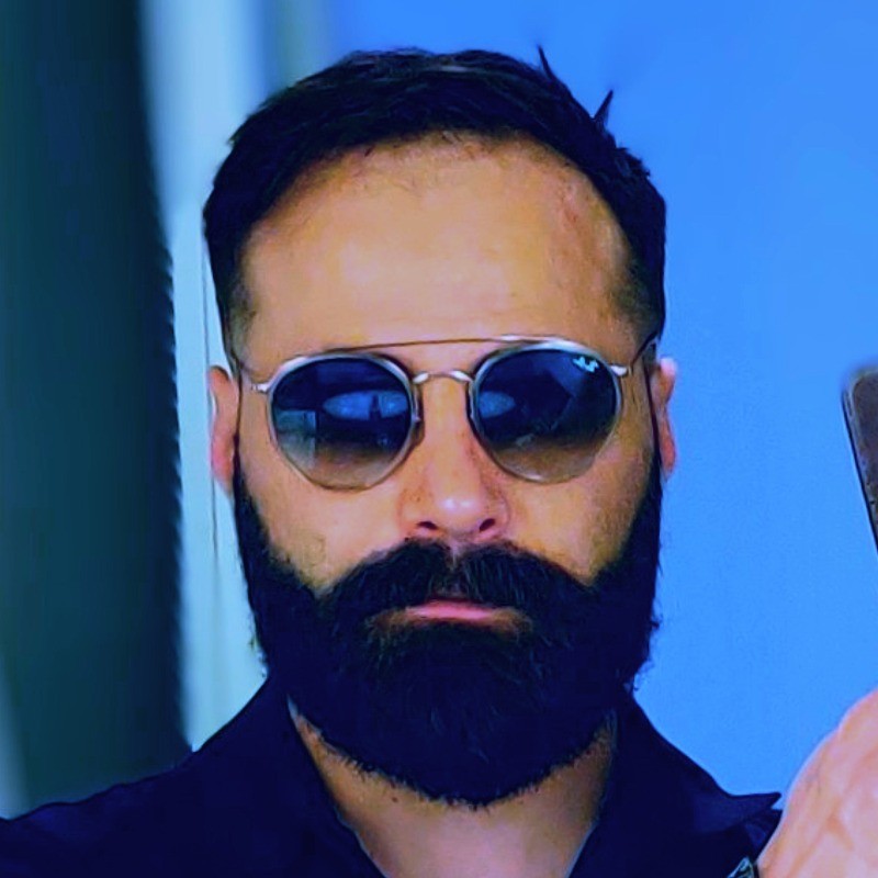 Dr. David Belo
